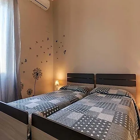 Hotel La Casa Rosa 3*